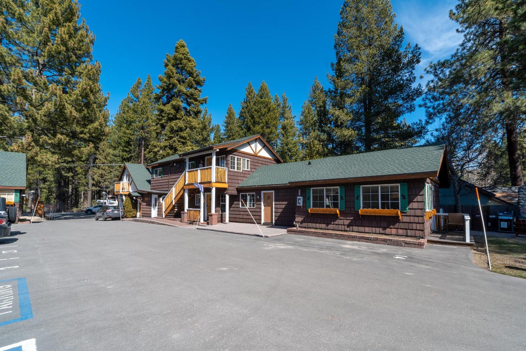 Red Wolf Lakeside Lodge Tahoe Vista Exterior photo